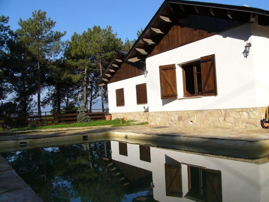 L'amagatall Del Montnegre * Villalba Saserra